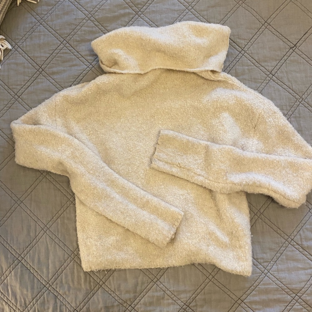 Cream off the shoulder knit sweater XS